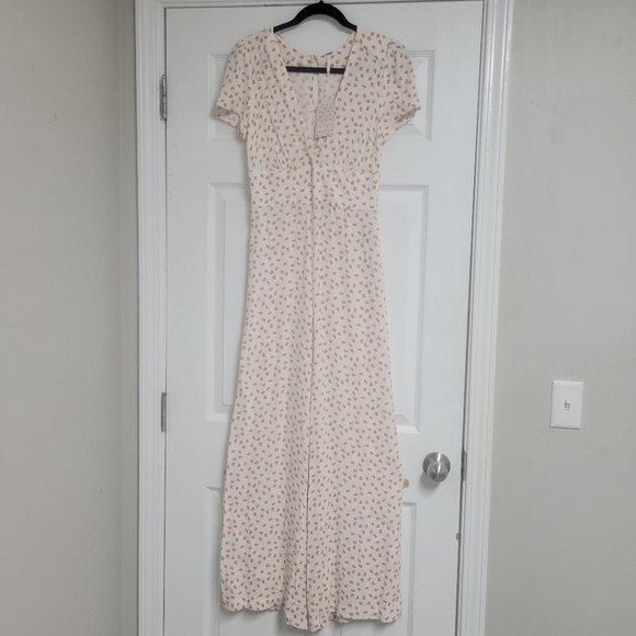 Free People NWT Mia Short Sleeve Jumpsuit Size 2. - Picture 4 of 16